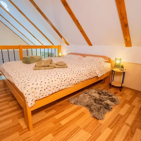 Vineyard Apartmán *